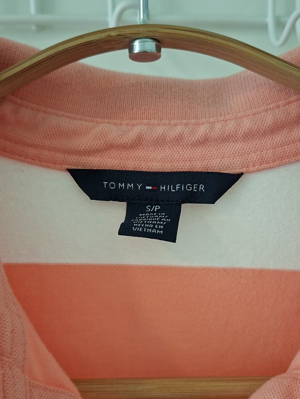 NWOT Tommy Hilfiger Cotton Preppy Striped Peach & White Polo Shirt (Size S) - Picture 2 of 9